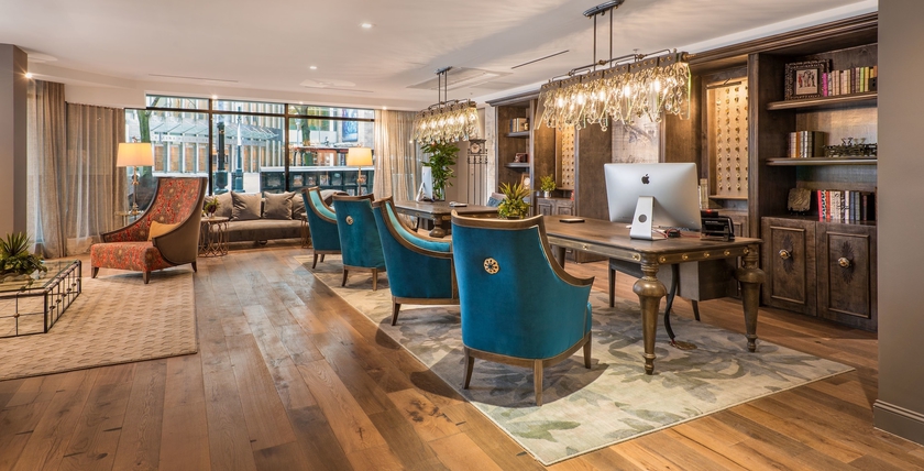 Imagen de los interiores del Hotel The Ivey's. Foto 19