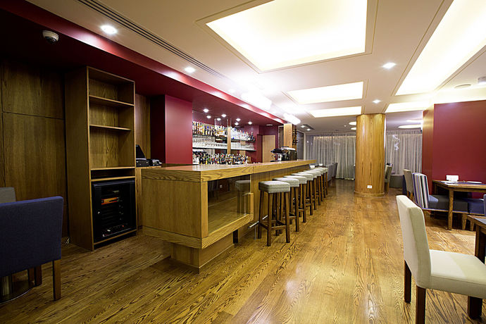 Imagen de los interiores del Hotel The J Hotel And Spa. Foto 13