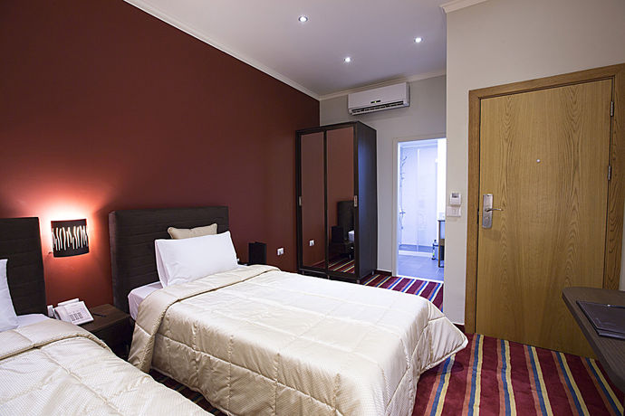 Imagen del bar/restaurante del Hotel The J Hotel And Spa. Foto 4