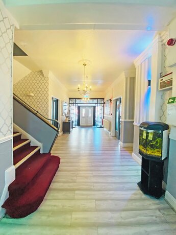 Imagen general del Hotel The J and S. Foto 4