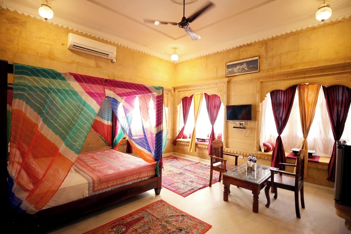 Imagen de la habitación del Hotel The Jaigarh Palace Jaisalmer. Foto 4