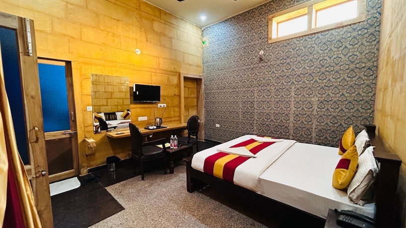 Imagen de la habitación del Hotel The Jaigarh Palace Jaisalmer. Foto 11