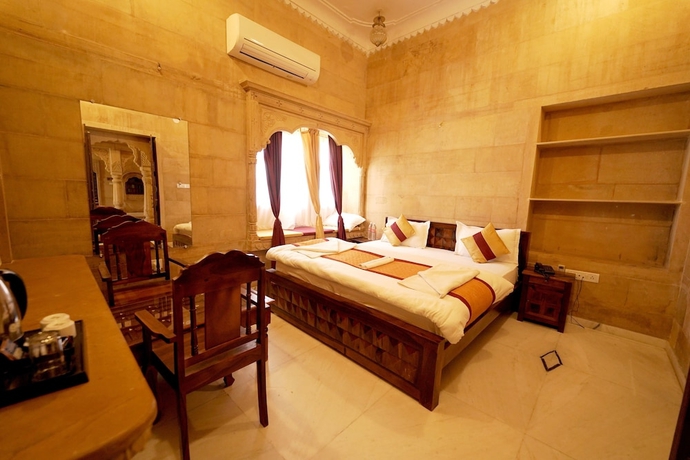 Imagen de la habitación del Hotel The Jaigarh Palace Jaisalmer. Foto 13