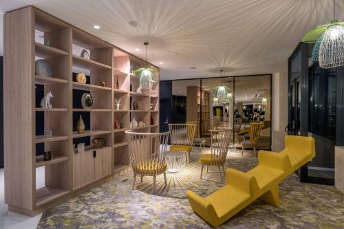 Imagen de los interiores del Hotel The Jangle Hotel - Paris - Charles de Gaulle - Airport. Foto 6