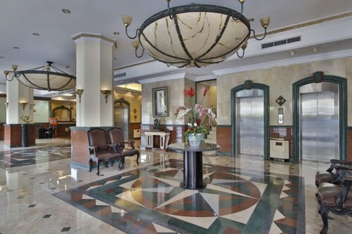 Imagen de los interiores del Hotel The Jayakarta Jakarta. Foto 18
