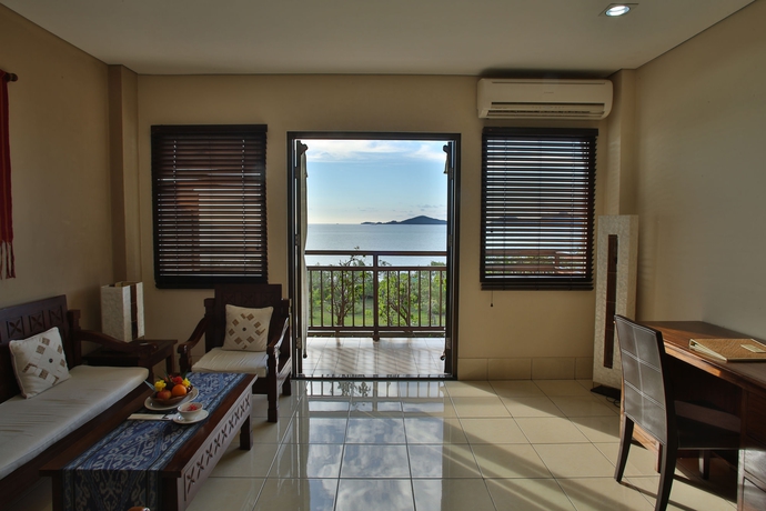 Imagen de los interiores del Hotel The Jayakarta Suite Komodo Flores. Foto 14