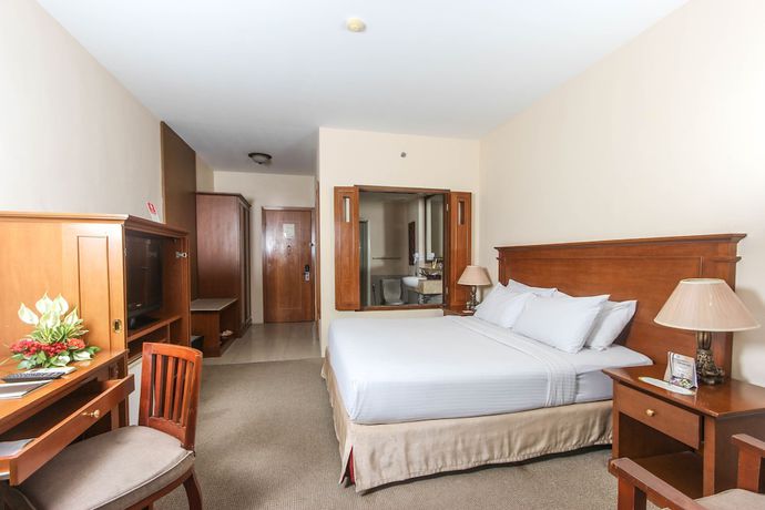 Imagen de la habitación del Hotel The Jayakarta Suites Bandung. Foto 3