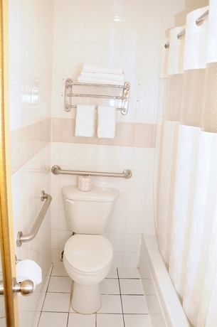 Imagen de la habitación del Hotel The Jfk Inn. Foto 5