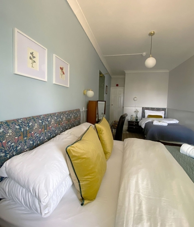 Imagen de la habitación del Hotel The Jingles. Foto 2