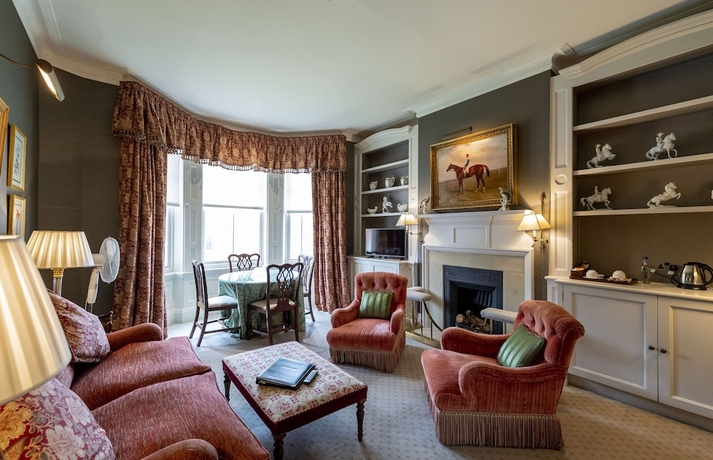 Imagen de la habitación del Hotel The Jockey Club Rooms. Foto 13