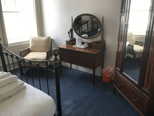 Imagen de la habitación del Hotel The Jolly Sailor. Foto 17