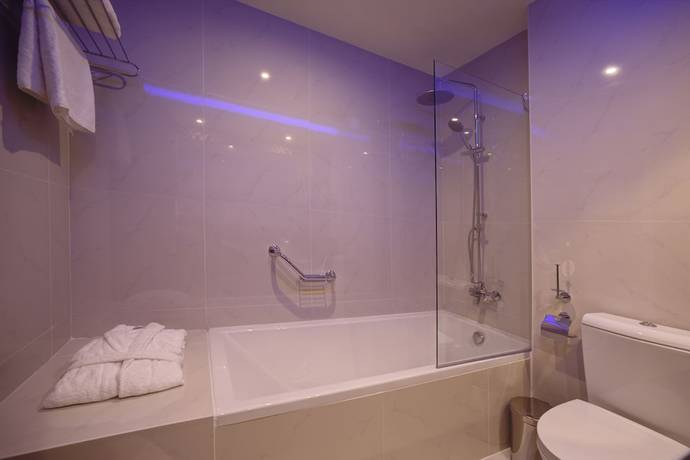 Imagen de la habitación del Hotel The Josephine Boutique hotel. Foto 7