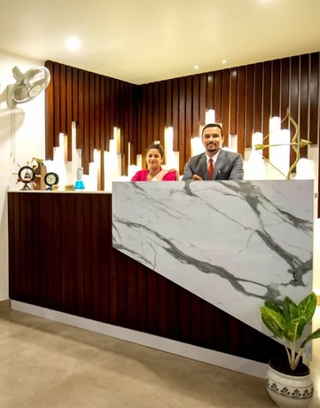 Imagen de los interiores del Hotel The Js Souvenir. Foto 17