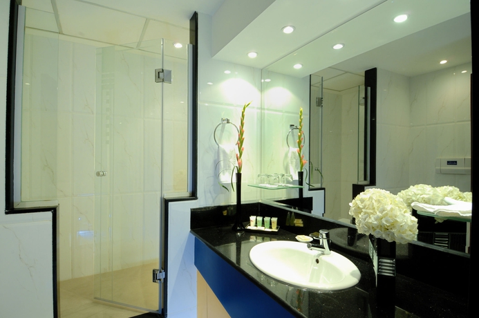 Imagen de la habitación del Hotel The Juffair Grand. Foto 6