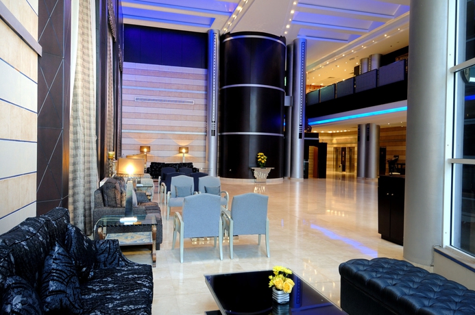 Imagen de los interiores del Hotel The Juffair Grand. Foto 13