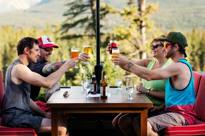 Imagen del bar/restaurante del Hotel The Juniper. Foto 6