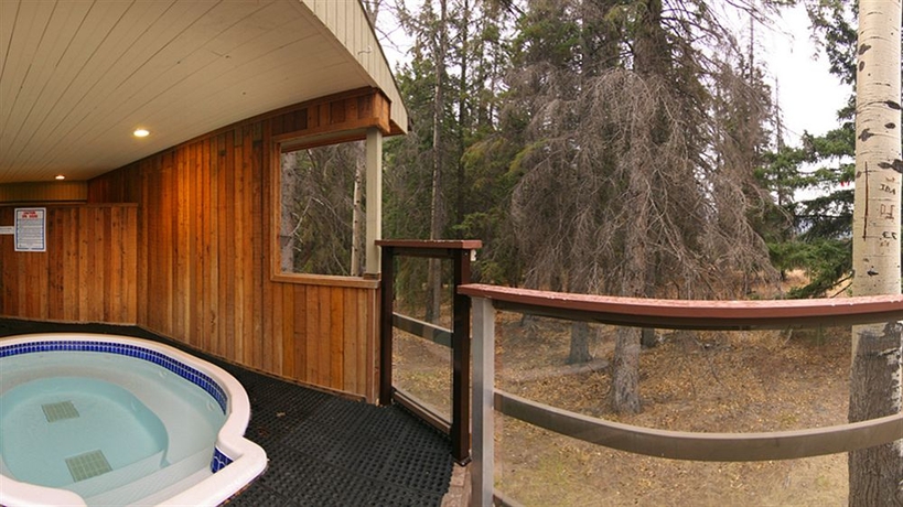 Imagen de los exteriores del Hotel The Juniper. Foto 10