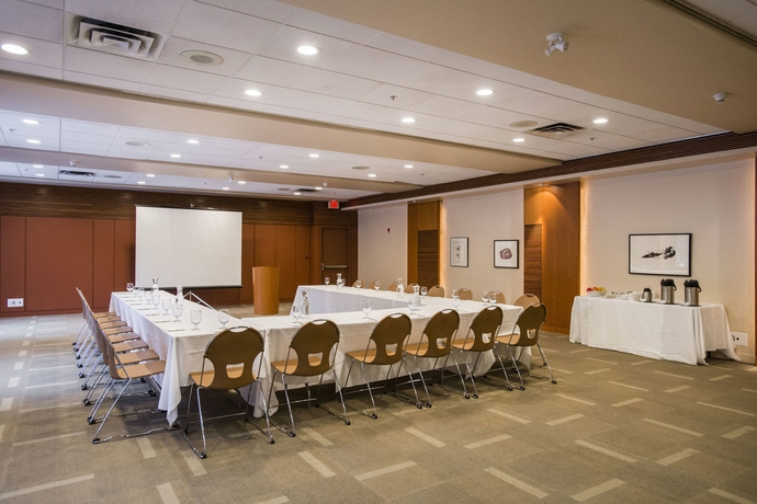 Imagen de los interiores del Hotel The Juniper. Foto 15