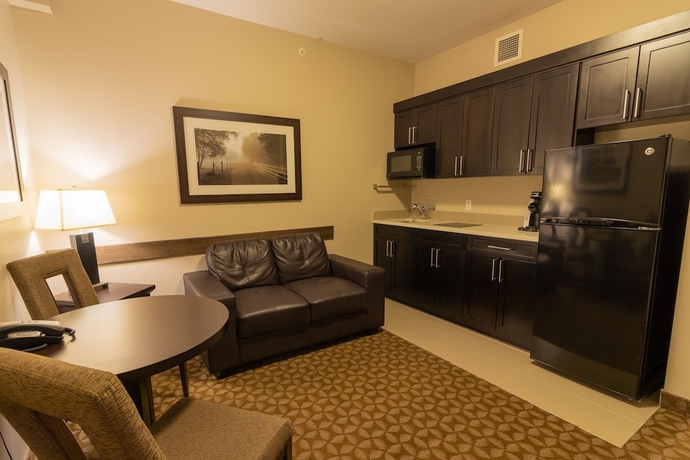 Imagen de la habitación del Hotel The Kanata by BCMInns Whitecourt. Foto 6