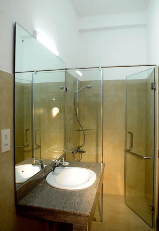 Imagen de la habitación del Hotel The Kandyan Villa. Foto 15
