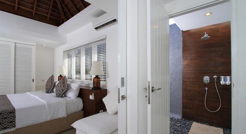 Imagen de la habitación del Hotel The Kanjeng Suites and Villas Seminyak. Foto 16