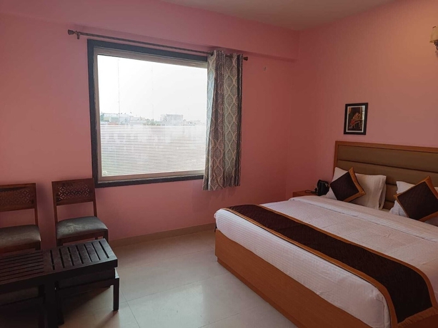 Imagen de la habitación del Hotel The Kapji Palace. Foto 3