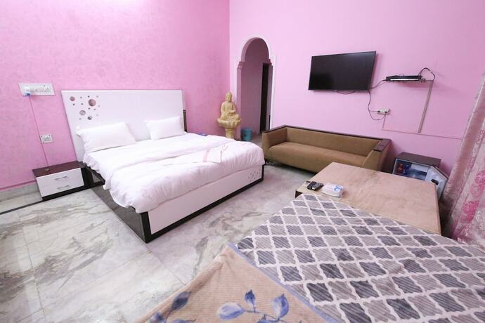 Imagen de la habitación del Hotel The Karnal Resort. Foto 20
