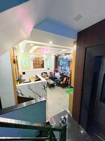 Imagen de los interiores del Hotel The Kashi Elegance Varanasi. Foto 14