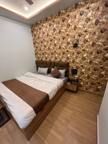 Imagen de la habitación del Hotel The Kashi Yatra Inn. Foto 11