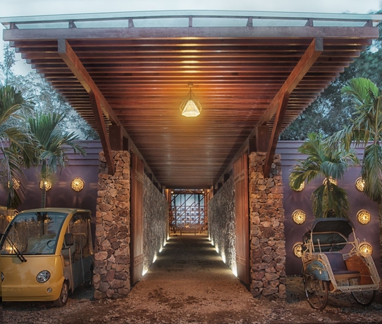 Imagen de los interiores del Hotel The Kasturi. Foto 18