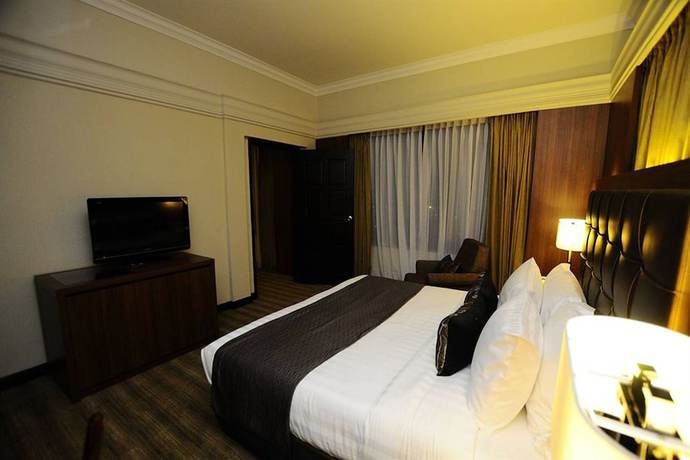 Imagen de la habitación del Hotel The Katerina. Foto 6