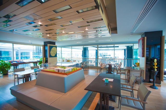 Imagen del bar/restaurante del Hotel The Kee Resort and Spa. Foto 2