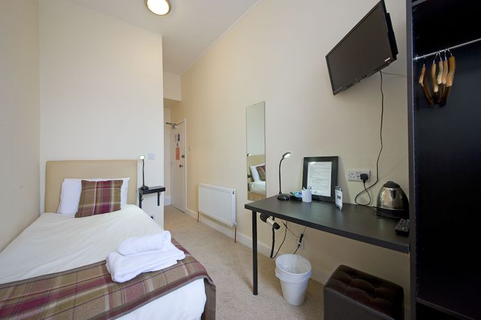 Imagen de la habitación del Hotel The Kelvin. Foto 9
