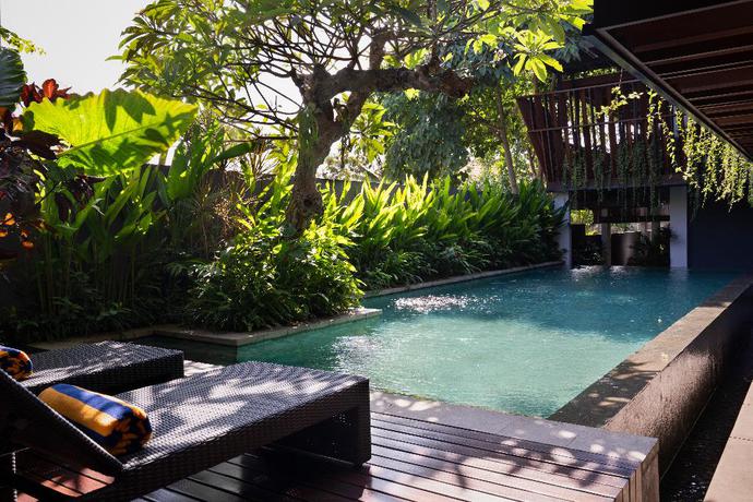Imagen de la piscina del Hotel The Kemilau and Villa Canggu - Chse Certified. Foto 19