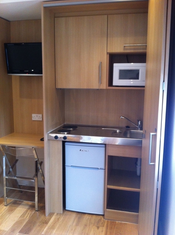 Imagen de la habitación del Hotel The Kensington Studios. Foto 11