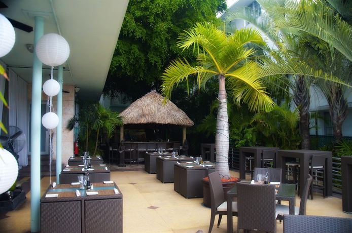 Imagen de los exteriores del Hotel The Kent. Foto 8