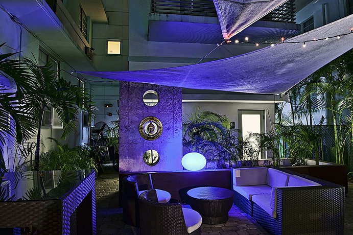 Imagen de los interiores del Hotel The Kent. Foto 12