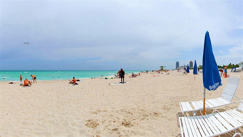 Imagen de los exteriores del Hotel The Kent. Foto 11