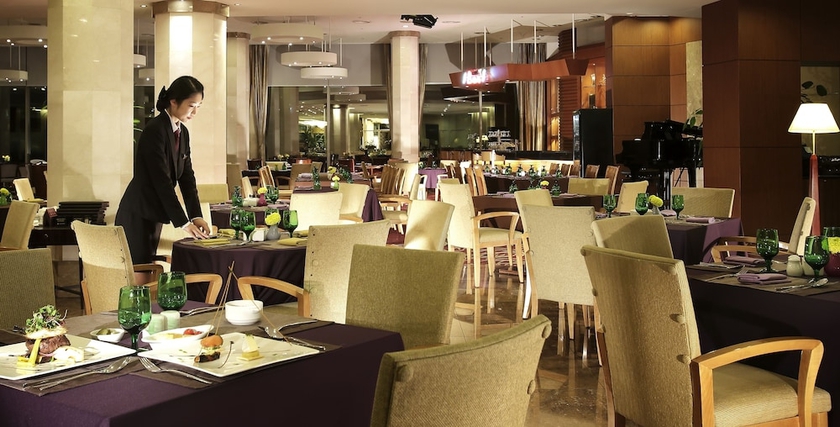 Imagen del bar/restaurante del Hotel The K-hotel Seoul. Foto 5