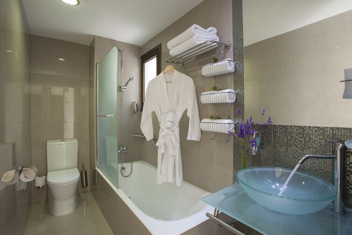 Imagen de la habitación del Hotel The King Jason Paphos - Designed For Adults. Foto 5