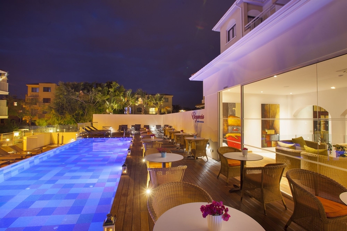 Imagen del bar/restaurante del Hotel The King Jason Paphos - Designed For Adults. Foto 4