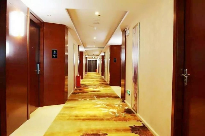 Imagen de los interiores del Hotel The King Lycra. Foto 12
