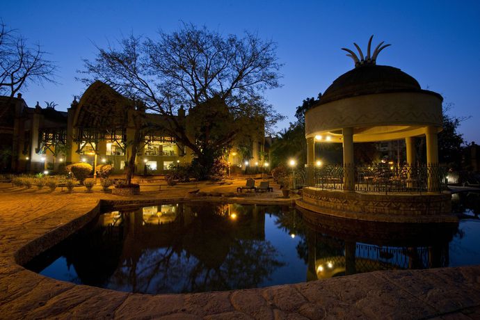 Imagen de los exteriores del Hotel The Kingdom At Victoria Falls. Foto 9