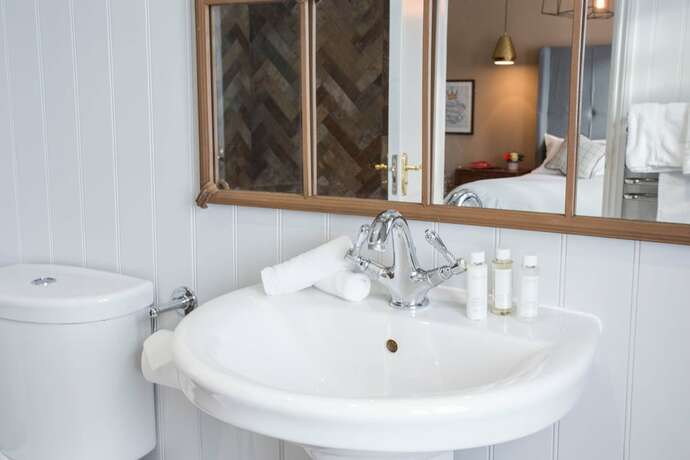 Imagen general del Hotel The King\'s Head. Foto 6