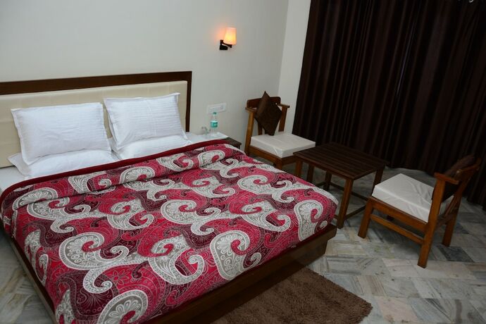 Imagen general del Hotel The Kings Kalindi Resort and Spa. Foto 4