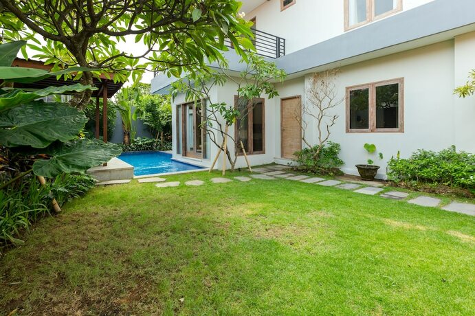 Imagen general del Hotel The Kings Villas and Spa Sanur. Foto 9