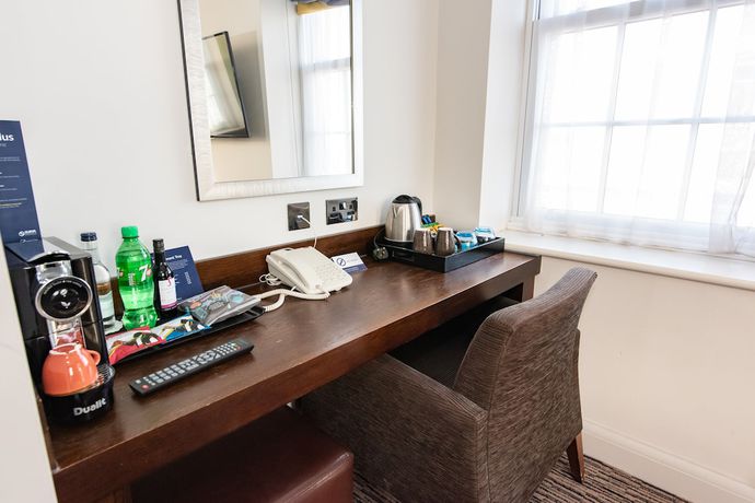 Imagen de la habitación del Hotel The Kingscliff. Foto 17