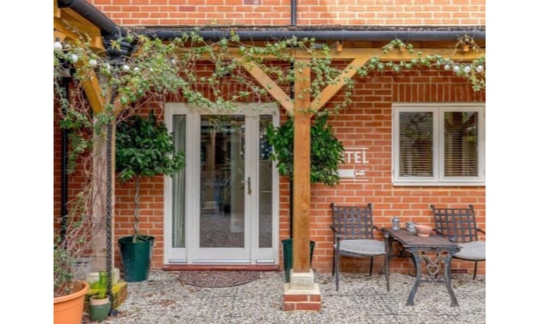 Imagen de los interiores del Hotel The Kingsley at Eversley. Foto 14