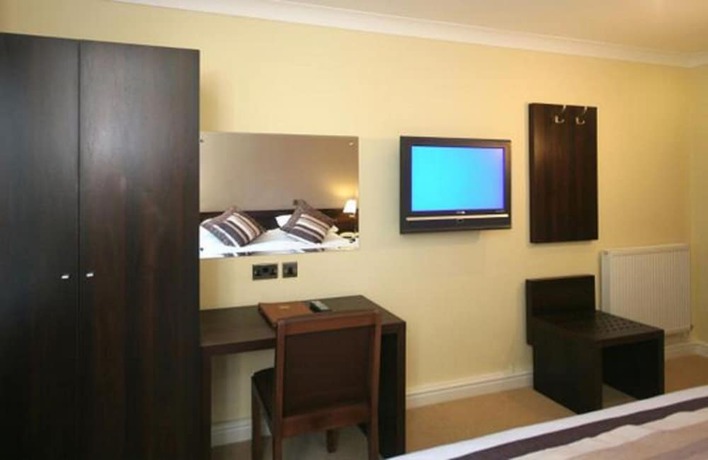 Imagen de la habitación del Hotel The Kinmel and Kinspa. Foto 2