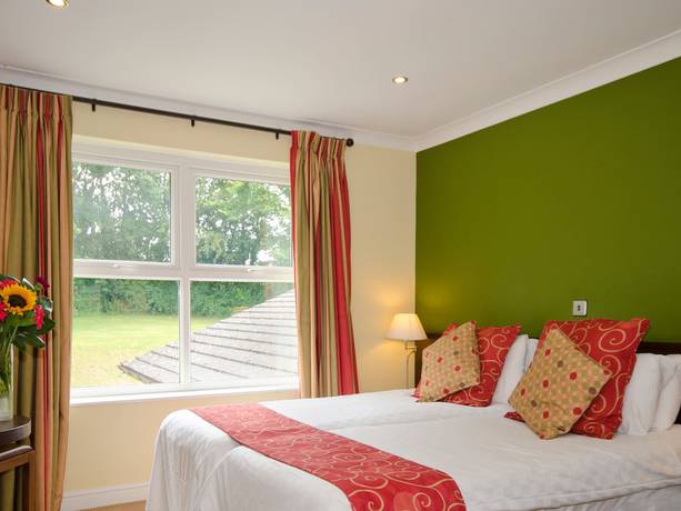 Imagen de la habitación del Hotel The Kinmel and Kinspa. Foto 5